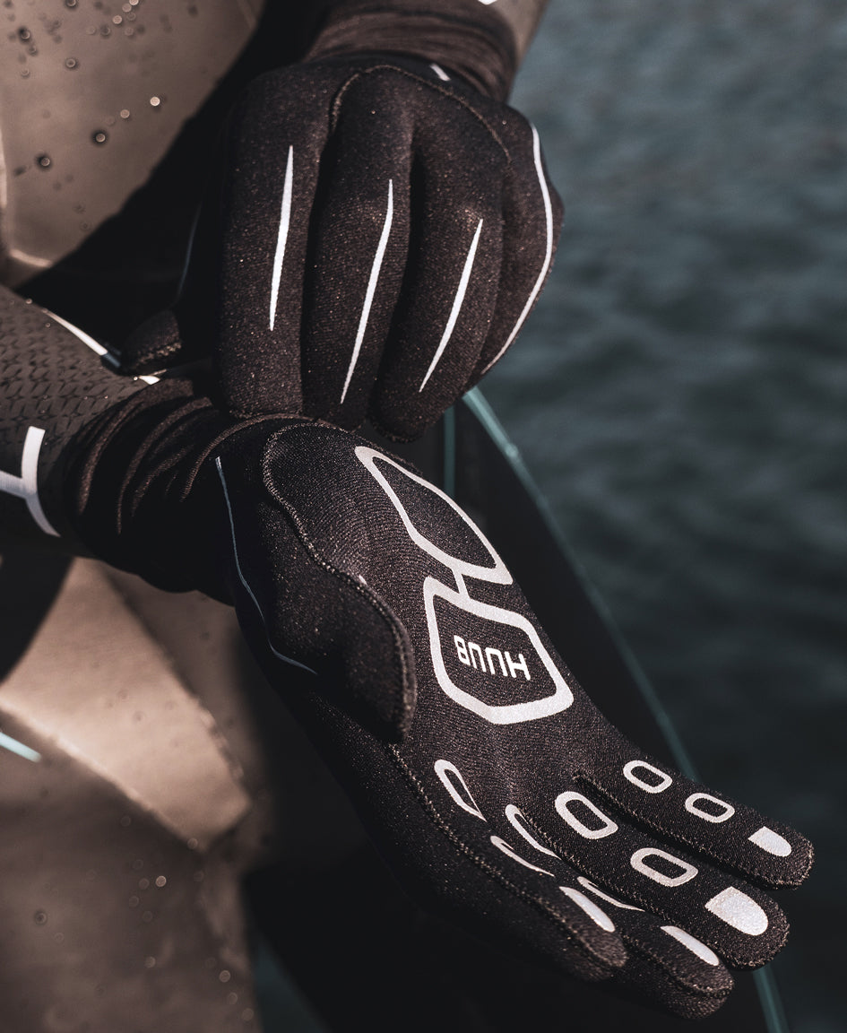 HUUB Neoprene Swim Gloves, 3mm thermal gloves for open water swimming and triathlon